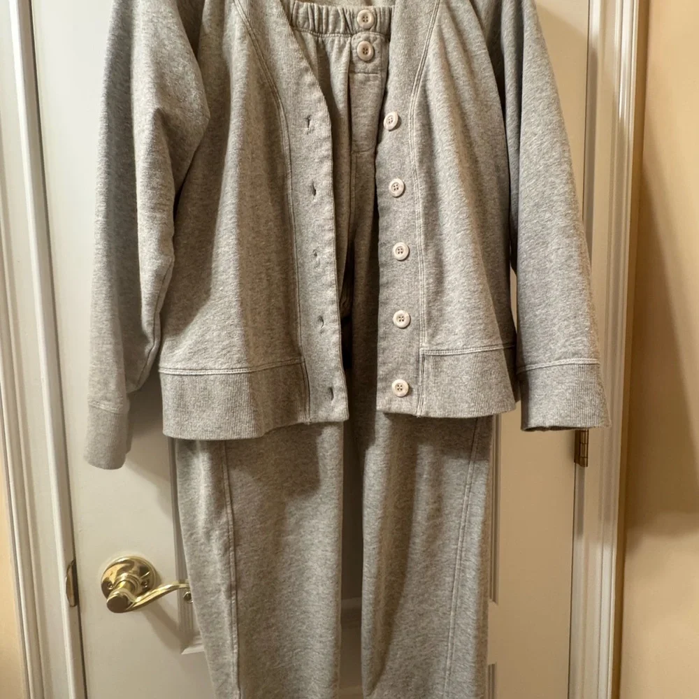 Every 2 Piece Women’s Cardigan And Pants Sweater Set In Gray - Picture 2 of 10